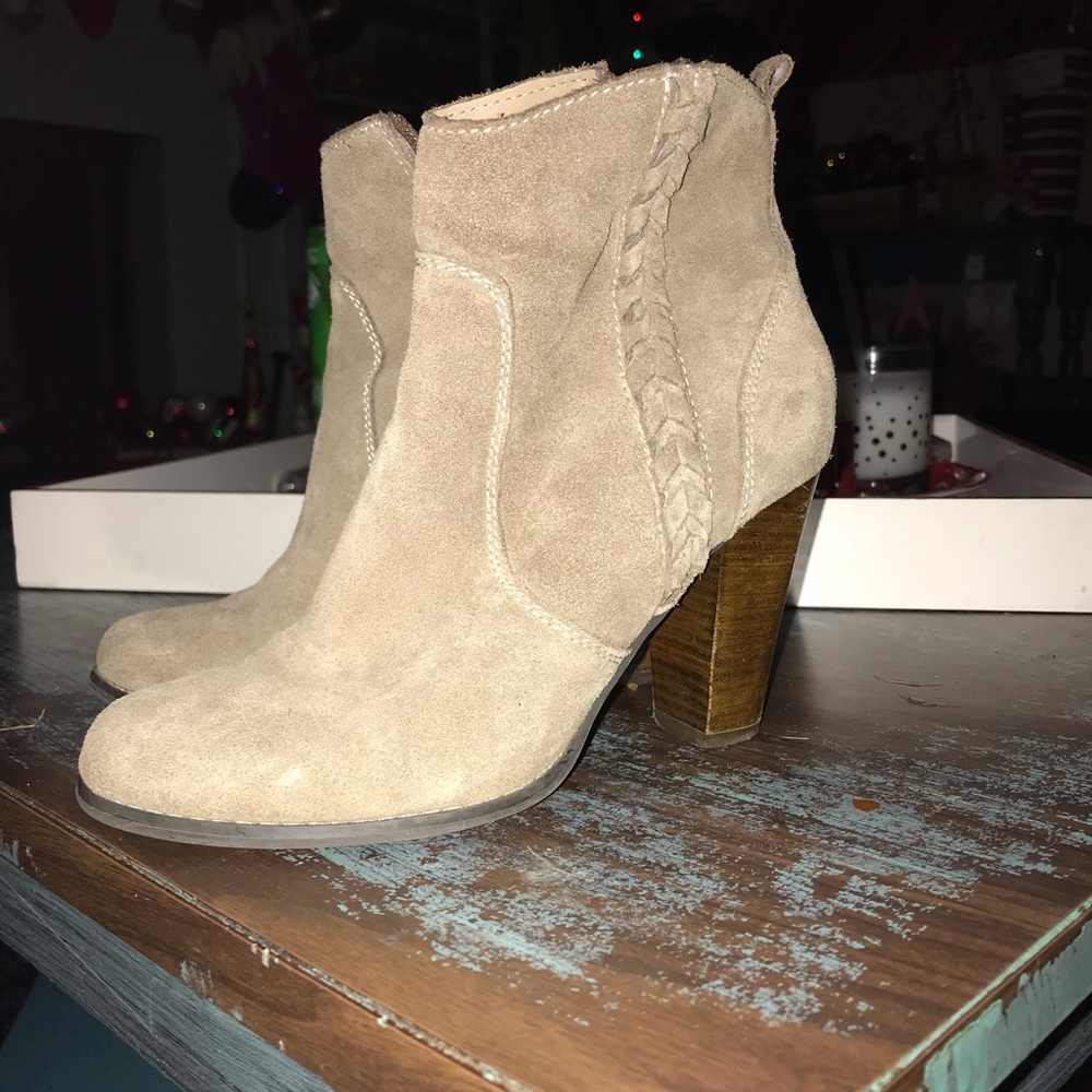 Cutie Booties